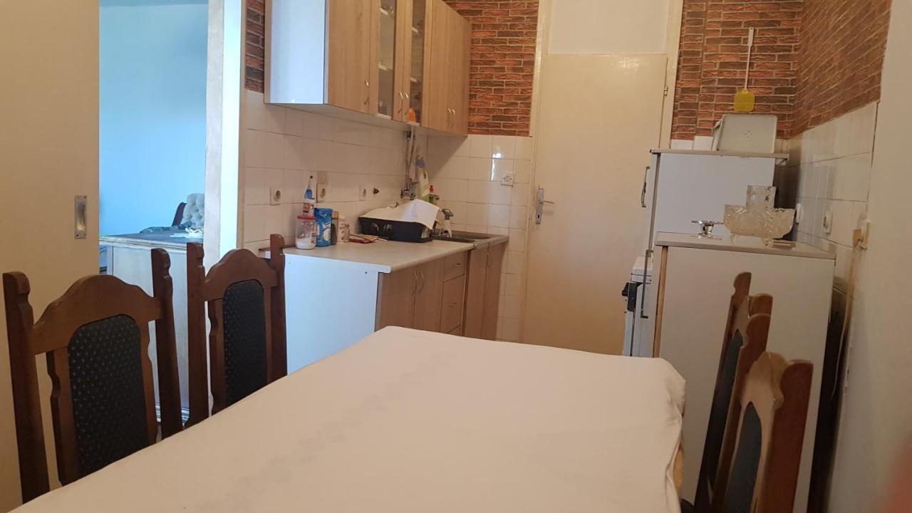 Baston Rent Appartamento Podgorica Esterno foto